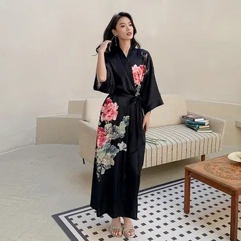 Новый черный принт Цветок Кимоно Халат Платье Женщины Пижамы Ночная рубашка Половина рукава Длинный халат Домашняя одежда Повседневная атласная домашняя одежда